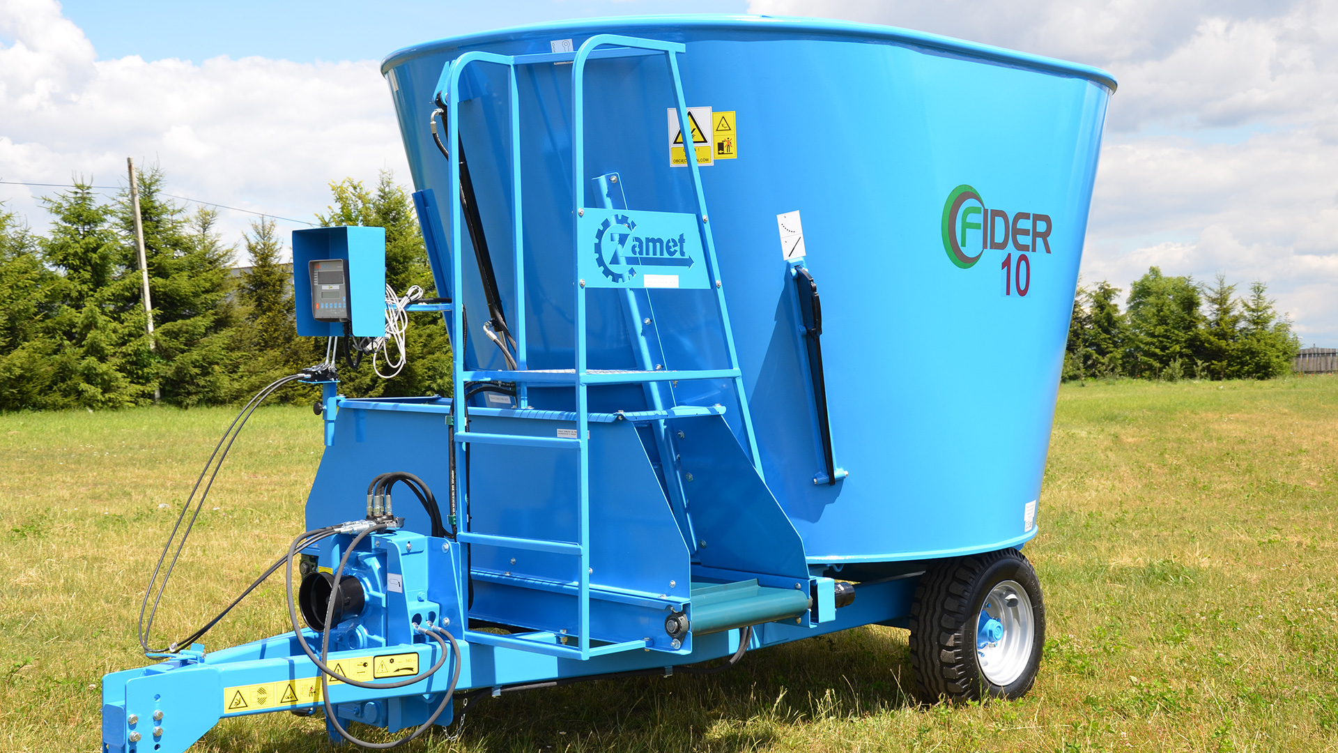 landbrugsmaskiner, pælespreder, højskærer, foderskærer Polen